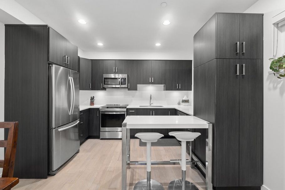1847 Adanac Street Vancouver, BC - 12