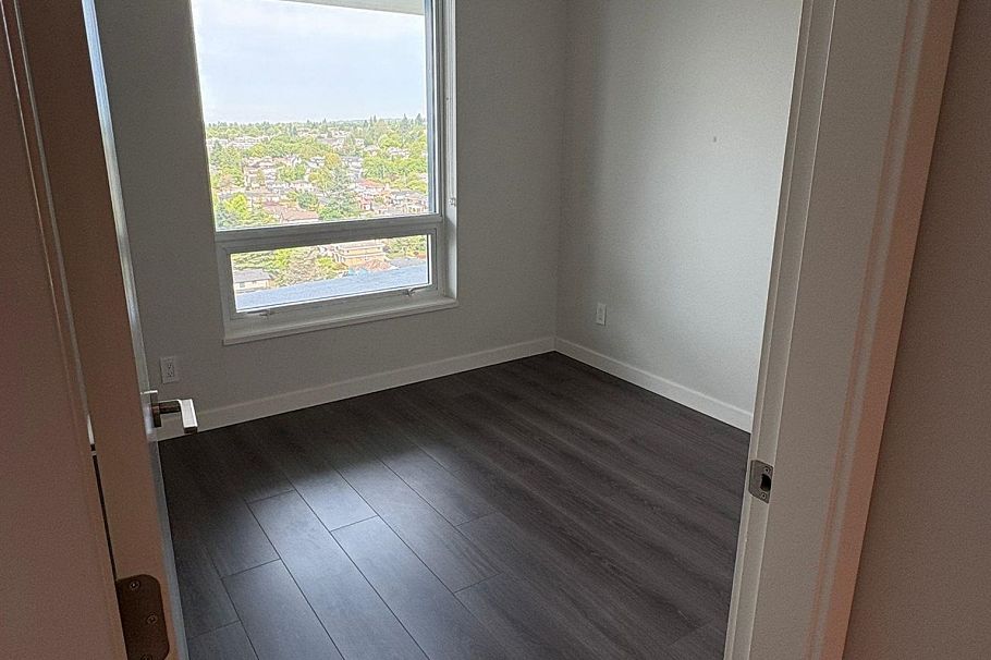 2402 8189 Cambie Street Vancouver, BC - 10