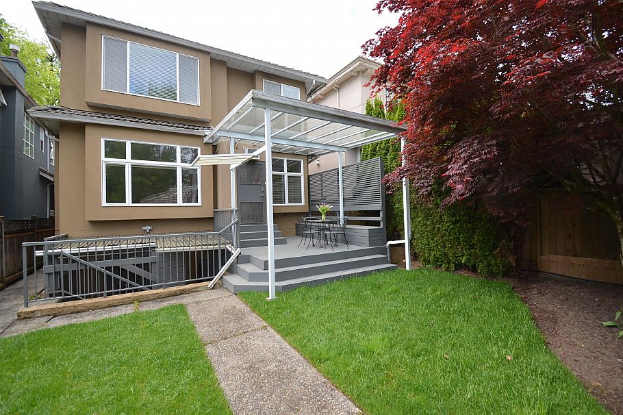 4347 W 13th Avenue Vancouver, BC - 34