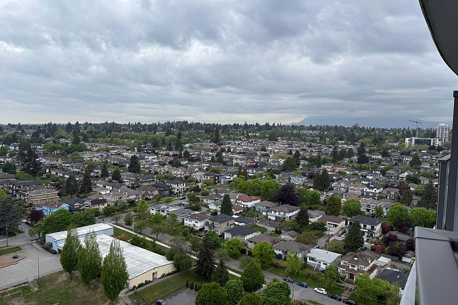 2402 8189 Cambie Street Vancouver, BC - 30