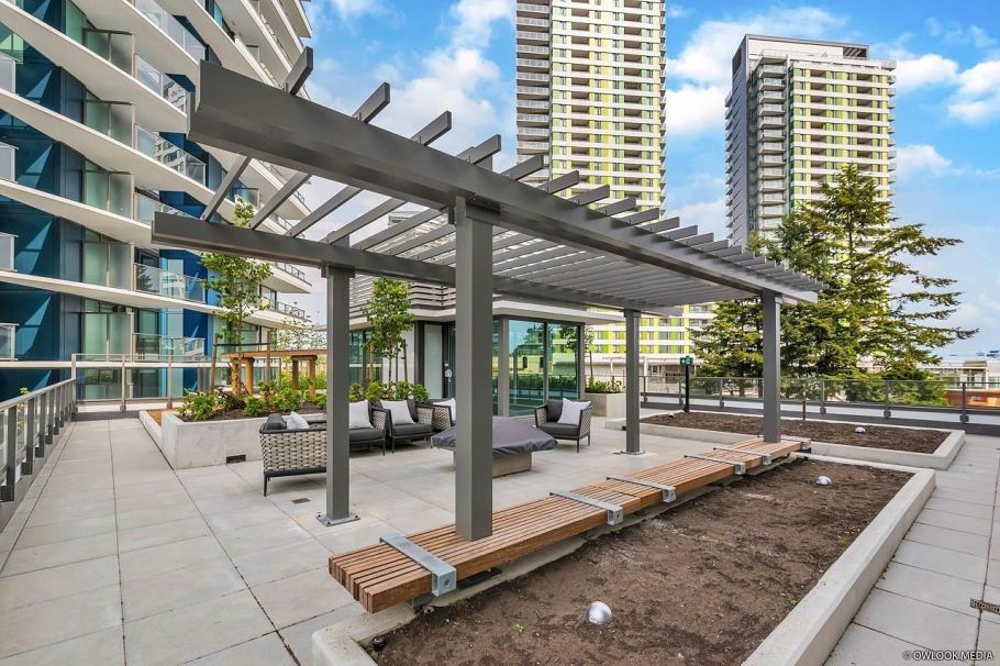 2402 8189 Cambie Street Vancouver, BC - 20