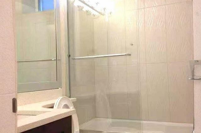 8XX W 61 AVENUE, Vancouver BC V6P 2B8 Vancouver, BC - 3