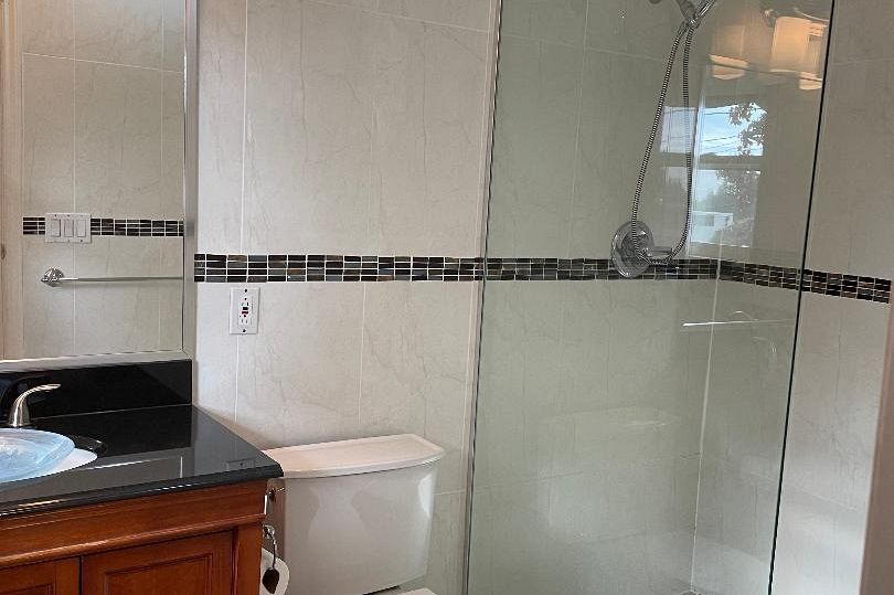 4497 Canterbury Crescent North Vancouver, BC - 9