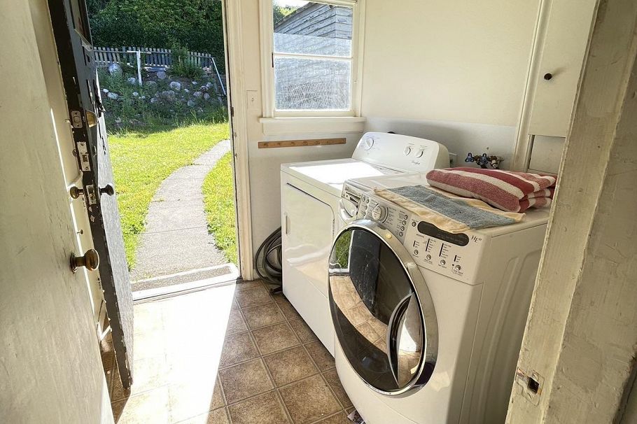 4679 Puget Drive Vancouver, BC - 14
