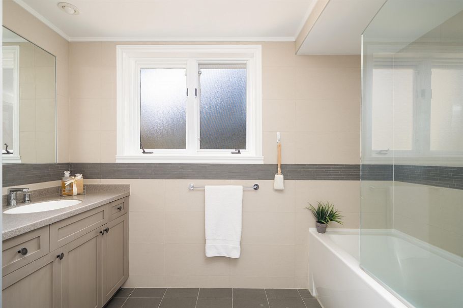 4793 Strathcona Road North Vancouver, BC - 37
