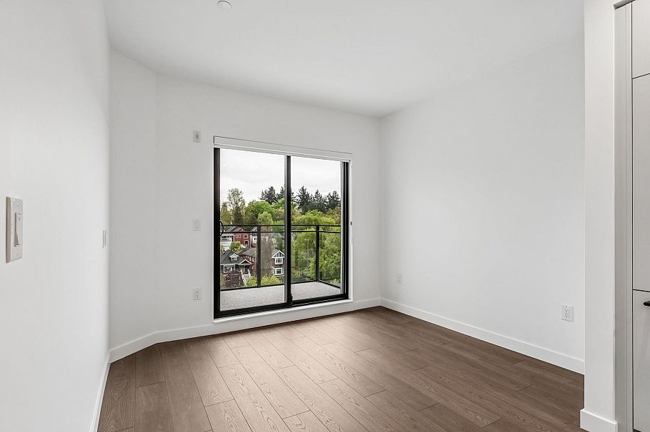 610 1680 E 12th Avenue Vancouver, BC - 5