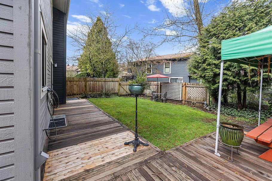 7363 Kokanee Place Vancouver, BC - 30