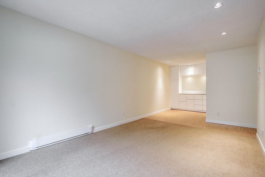 309 1422 E 3rd Avenue Vancouver, BC - 7