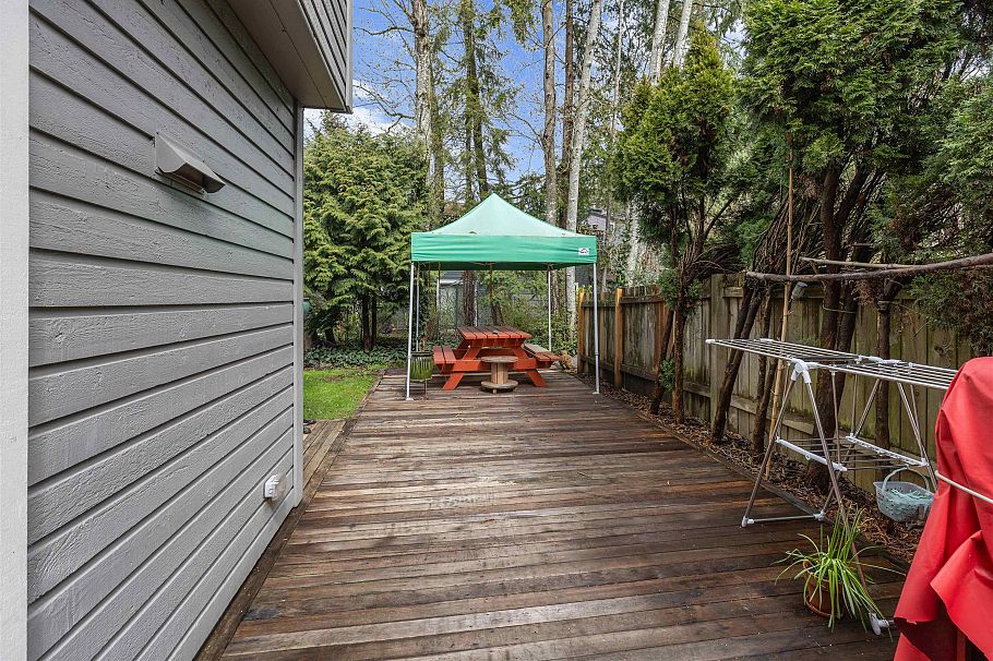 7363 Kokanee Place Vancouver, BC - 34