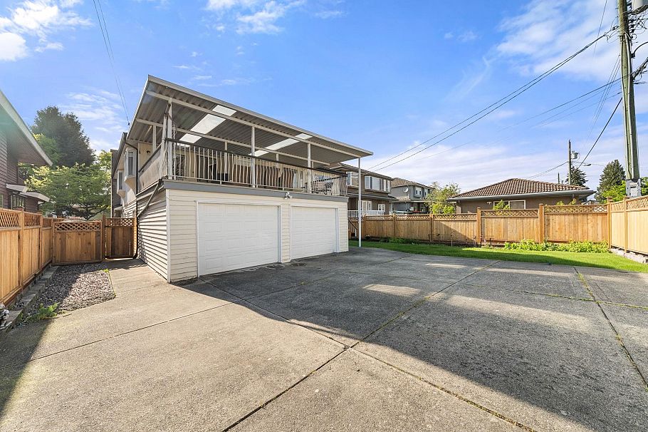 6070 Lanark Street Vancouver, BC - 35