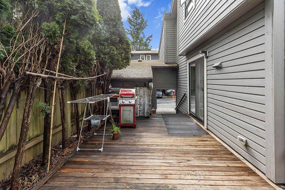 7363 Kokanee Place Vancouver, BC - 35