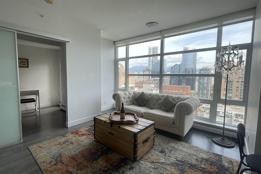 2703 1283 Howe Street Vancouver, BC - 18