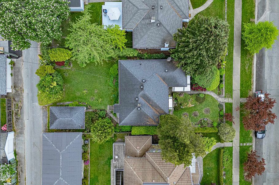2245 W 22nd Avenue Vancouver, BC - 3