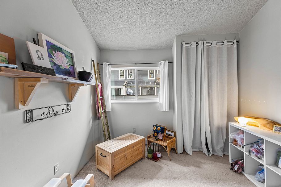 7363 Kokanee Place Vancouver, BC - 22