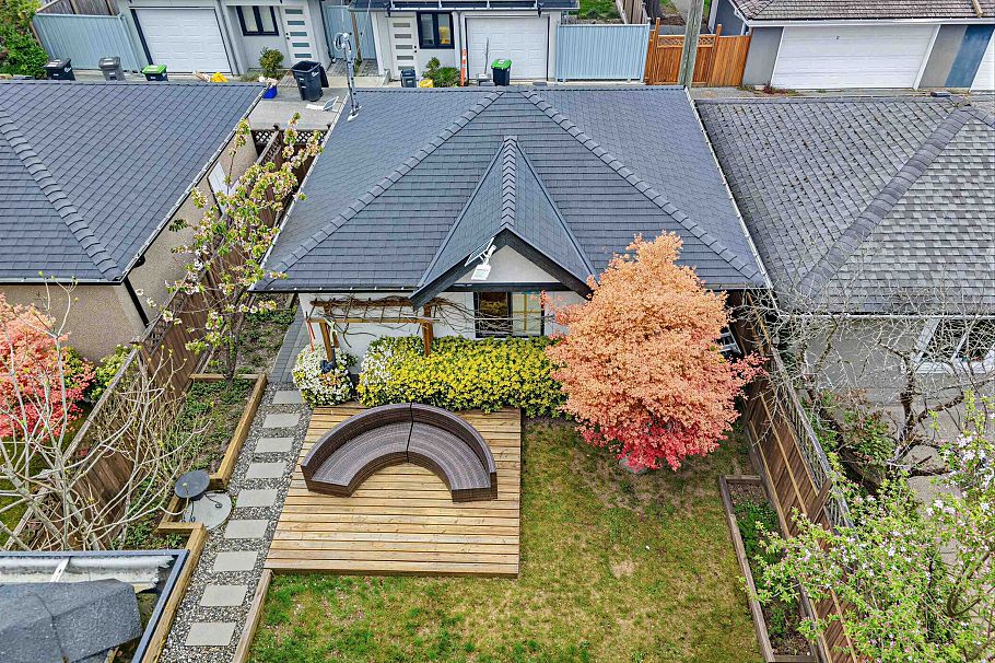 4555 W 9th Avenue Vancouver, BC - 33