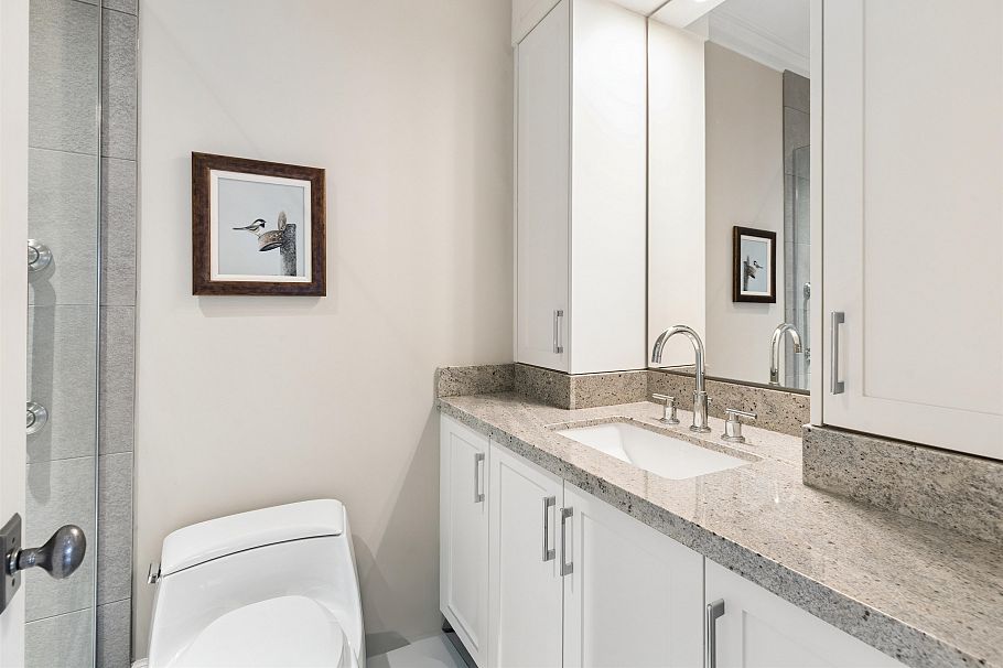 2518 Point Grey Road Vancouver, BC - 15