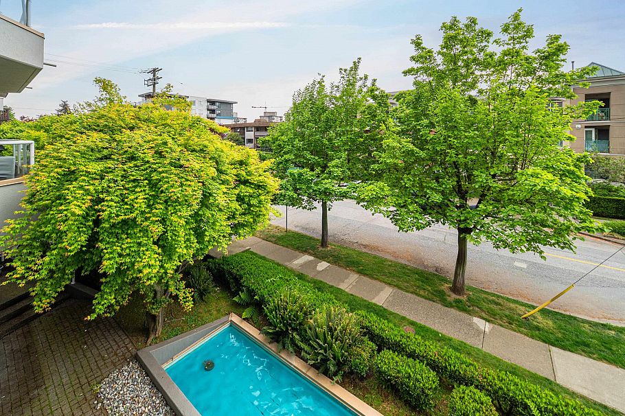 203 408 Lonsdale Avenue North Vancouver, BC - 31