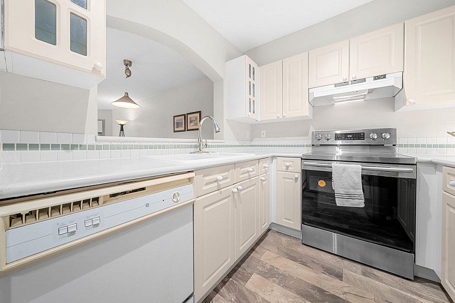 409 3738 Norfolk Street Burnaby, BC - 4