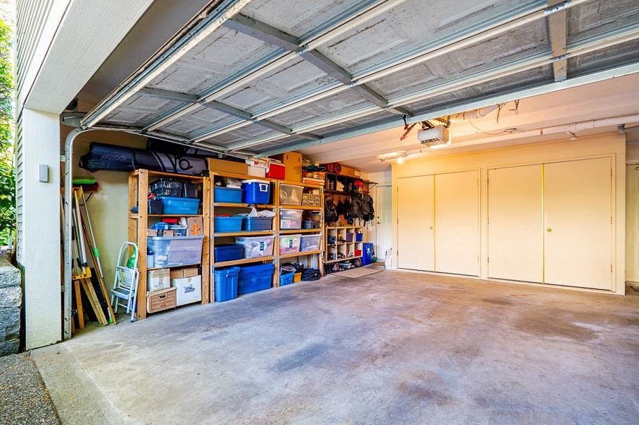 11 229 E 8th Street North Vancouver, BC - 30