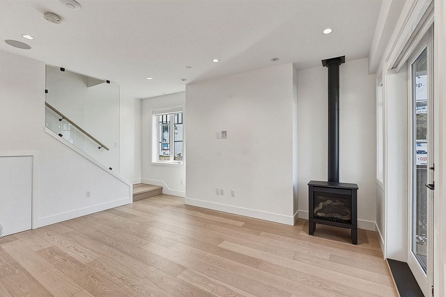 3530 W 43rd Avenue Vancouver, BC - 6