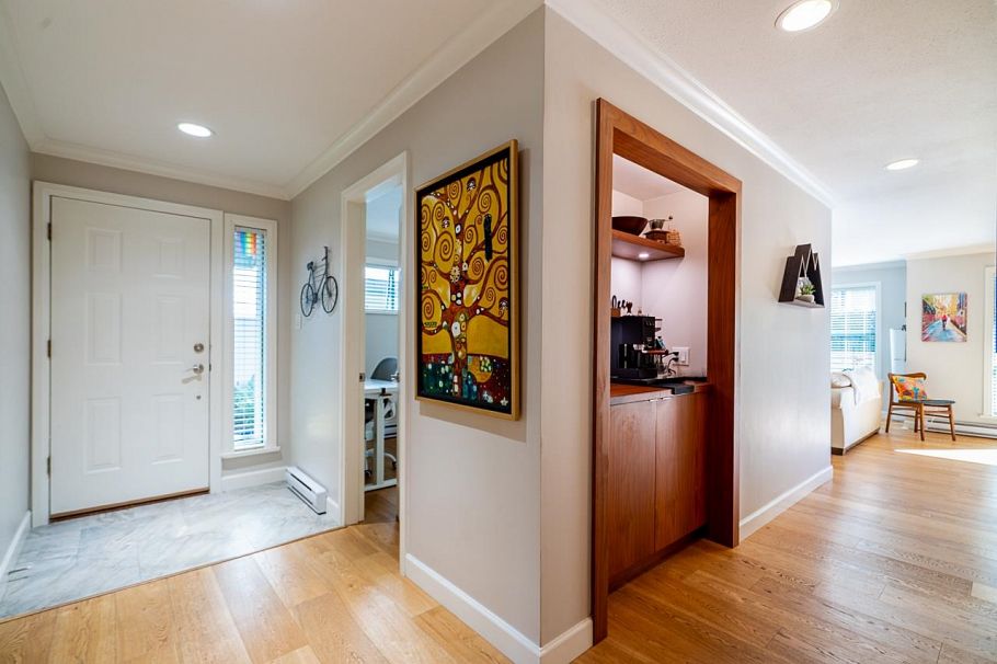 11 229 E 8th Street North Vancouver, BC - 14