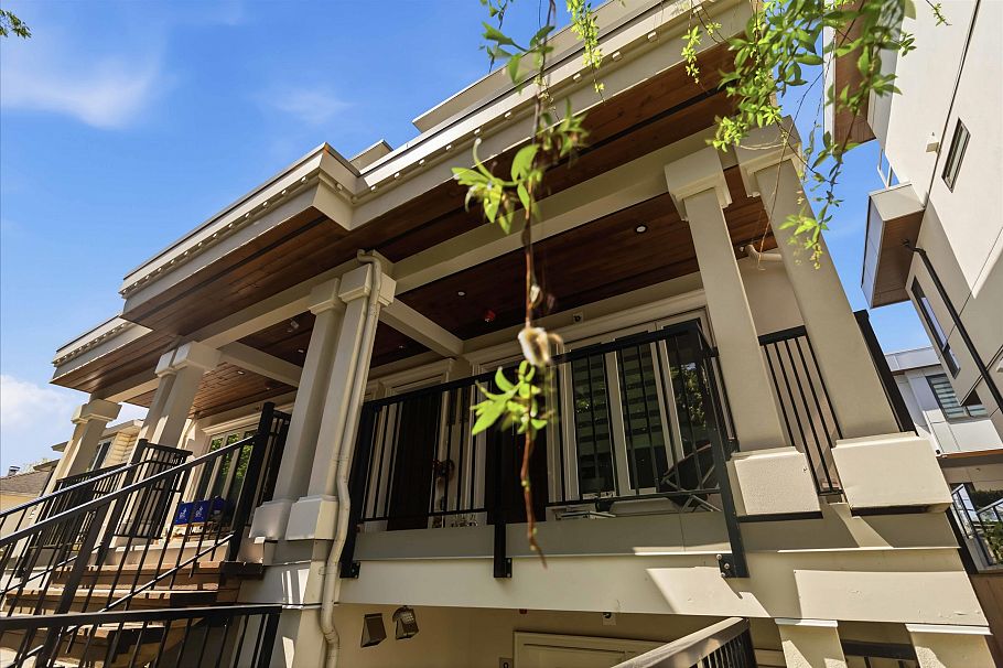 8375 French Street Vancouver, BC - 3