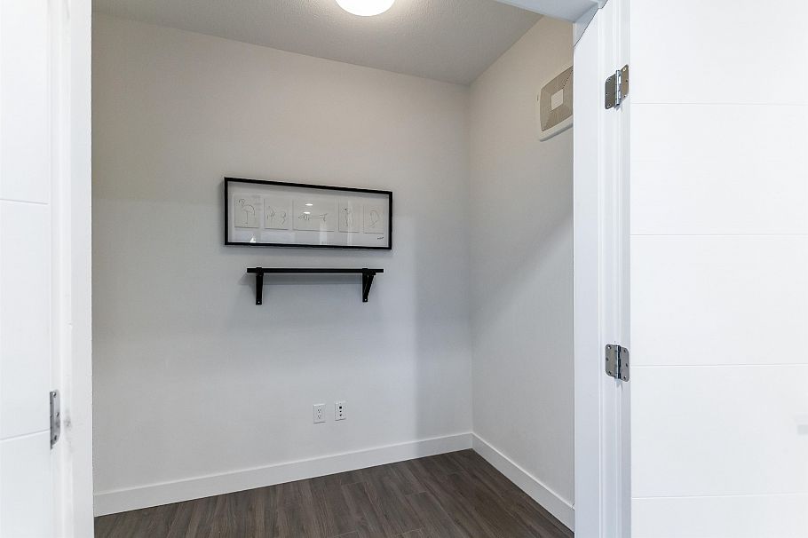310 719 W 3rd Street North Vancouver, BC - 22