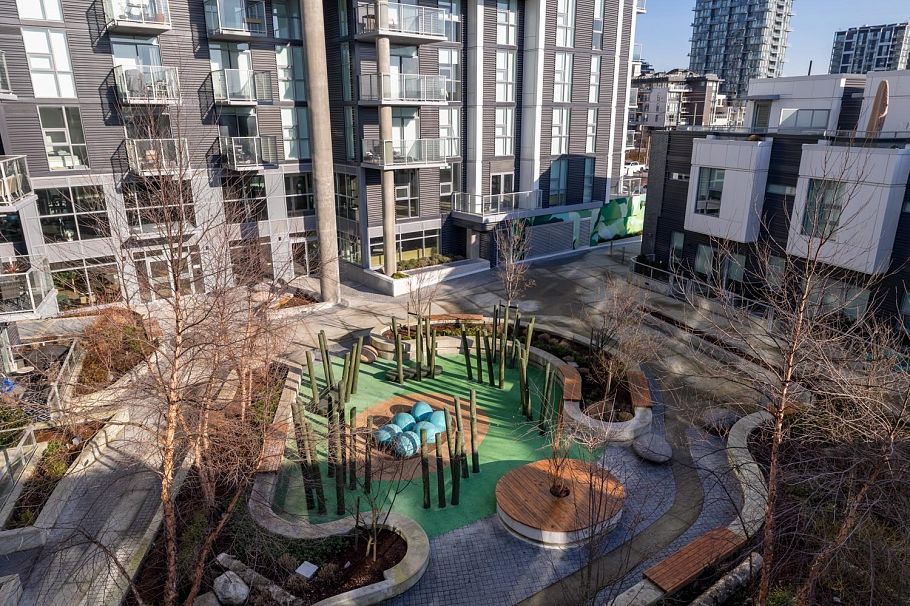 3 8693 Oolichan Way Vancouver, BC - 25