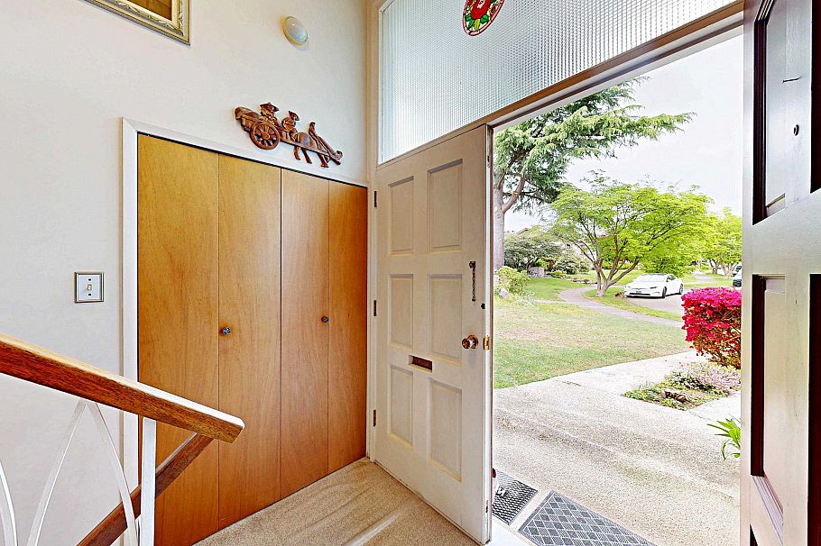 7287 Shawnee Place Vancouver, BC - 3