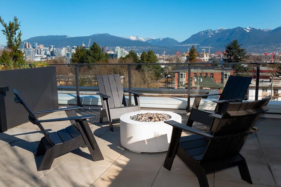 310 2520 Guelph Street Vancouver, BC - 24