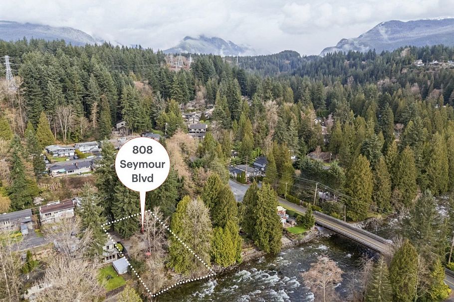808 Seymour Boulevard North Vancouver, BC - 3