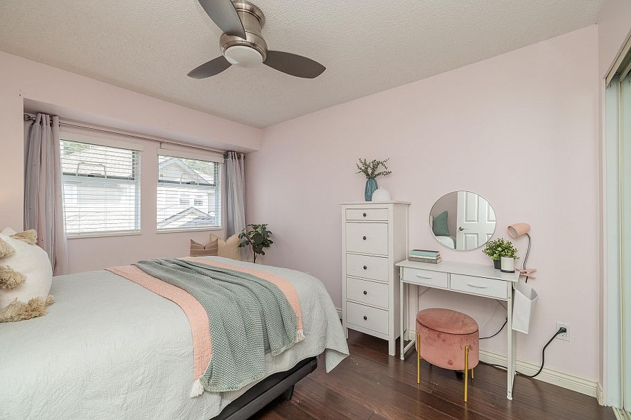 863 Roche Point Drive North Vancouver, BC - 30
