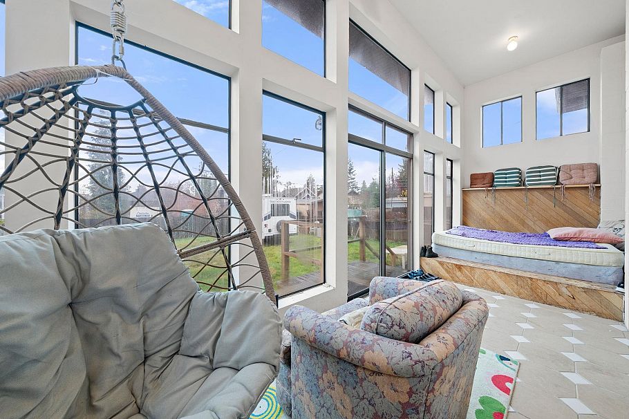 741 E 14th Street North Vancouver, BC - 17