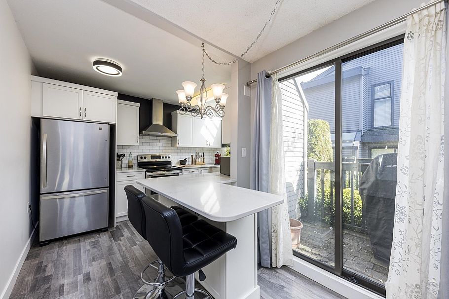 3132 Lonsdale Avenue North Vancouver, BC - 6