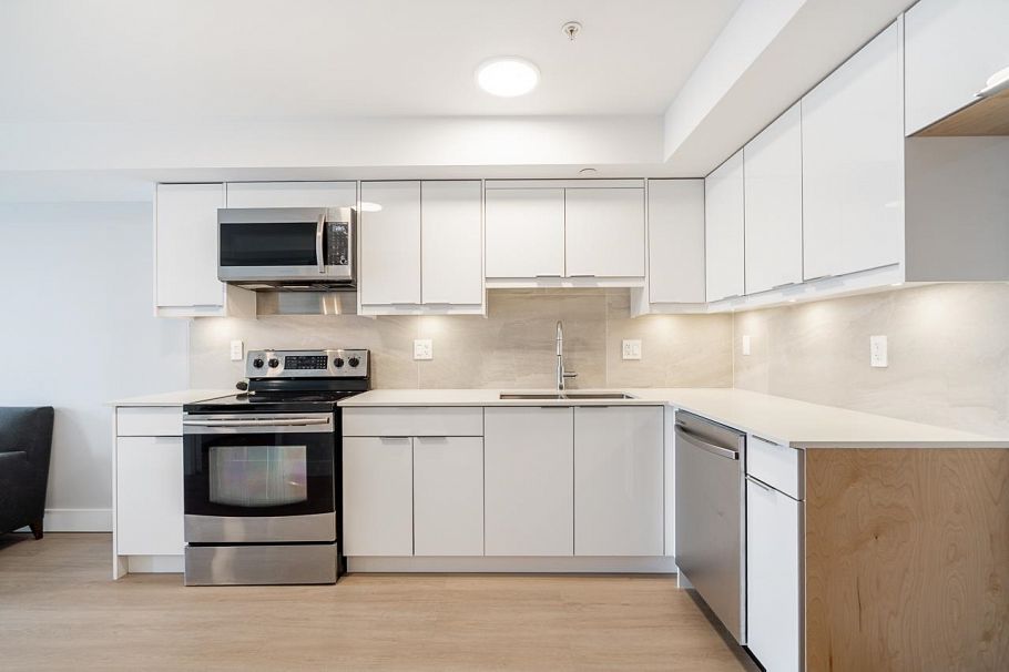 206 3050 Kingsway Vancouver, BC - 14