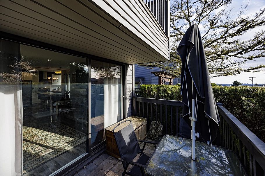 3132 Lonsdale Avenue North Vancouver, BC - 17
