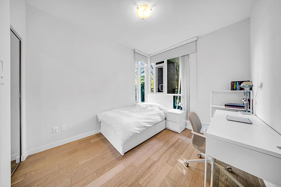 2021 W 10th Avenue Vancouver, BC - 15