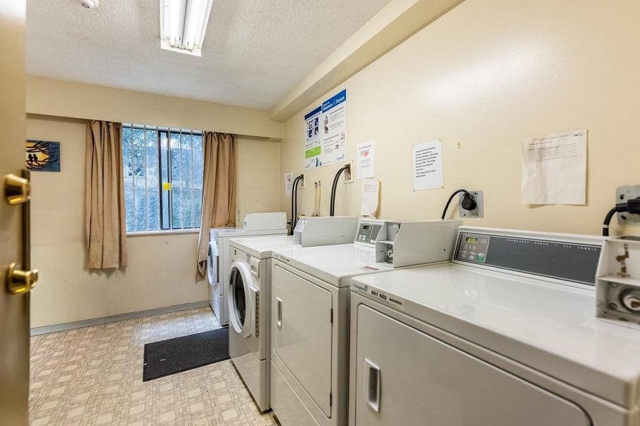 305 1611 E 3rd Street Vancouver, BC - 18