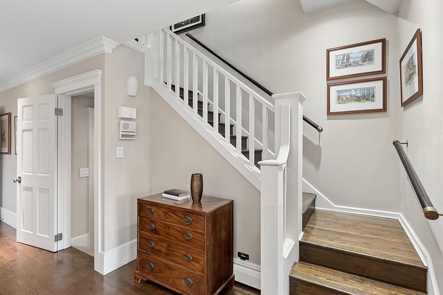 2518 Point Grey Road Vancouver, BC - 13