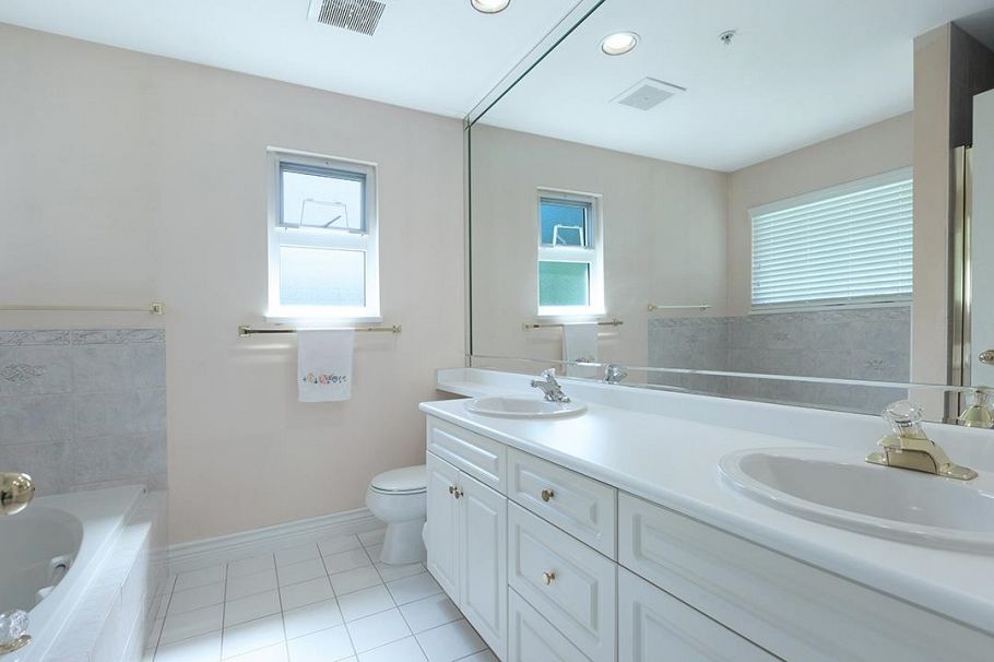 2933 Waterloo Street Vancouver, BC - 11