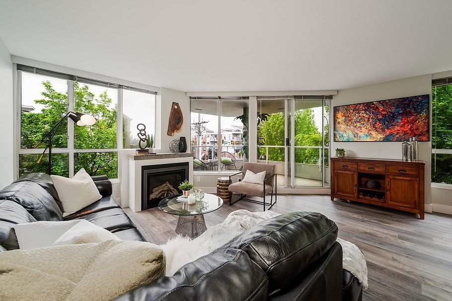 203 408 Lonsdale Avenue North Vancouver, BC - 3