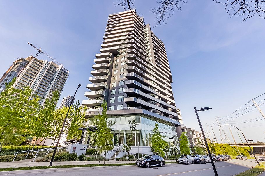 1304 4433 Alaska Street Burnaby, BC - 1