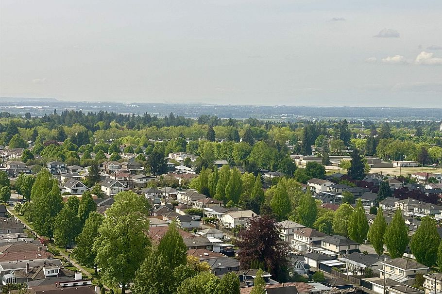 3104 5665 Boundary Road Vancouver, BC - 1
