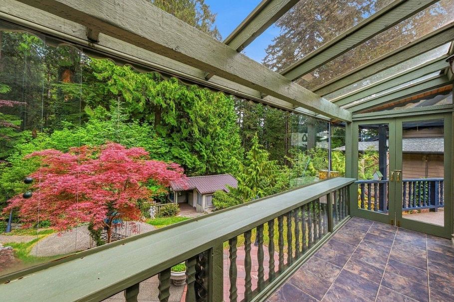 4786 Armour Court North Vancouver, BC - 10
