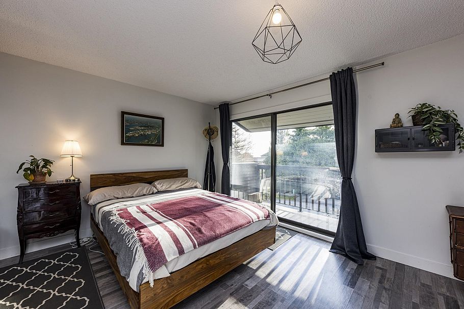 3132 Lonsdale Avenue North Vancouver, BC - 22