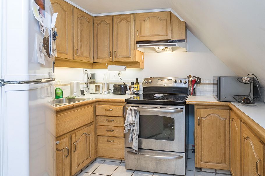 2051 Stephens Street Vancouver, BC - 10