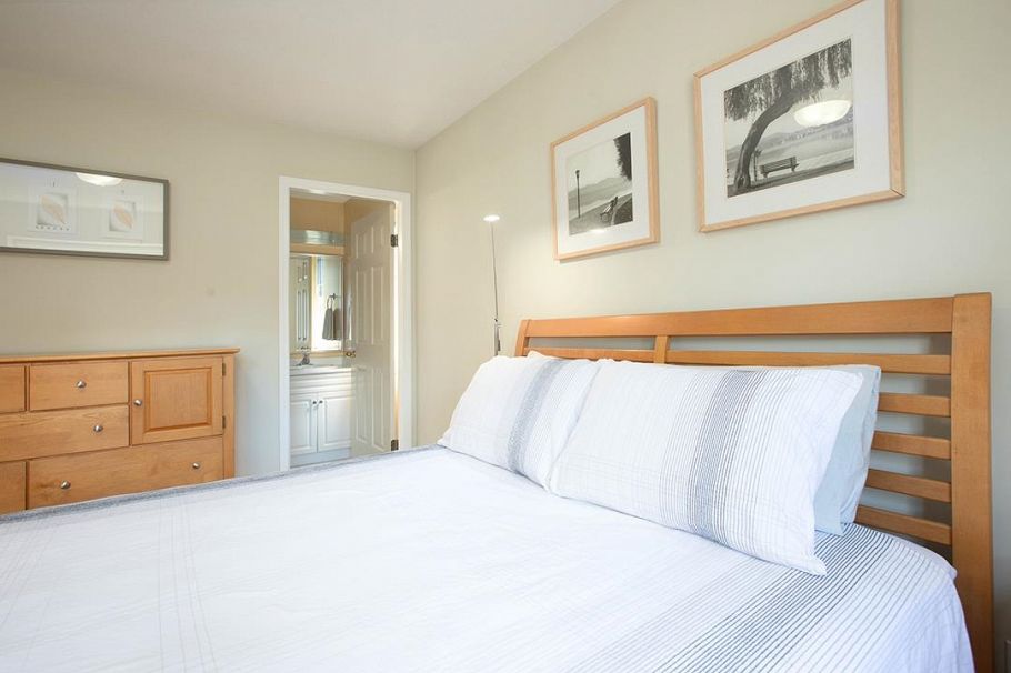 2933 Waterloo Street Vancouver, BC - 12