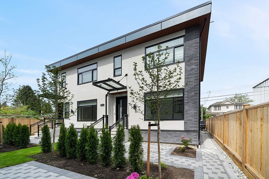 2 2559 W King Edward Avenue Vancouver, BC - 1