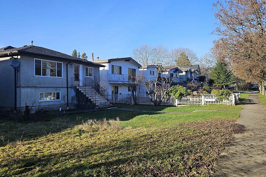 543 Rupert Street Vancouver, BC - 4