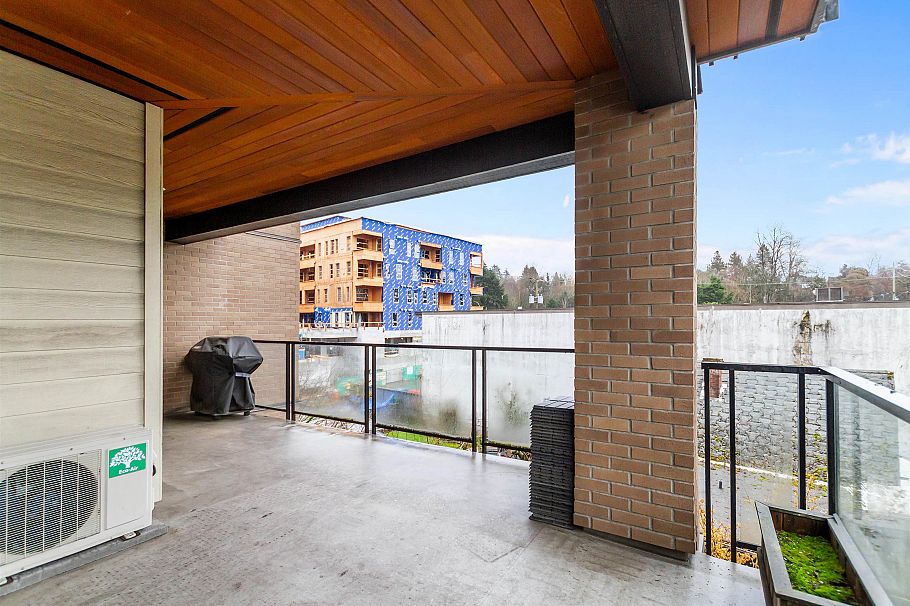 310 719 W 3rd Street North Vancouver, BC - 16